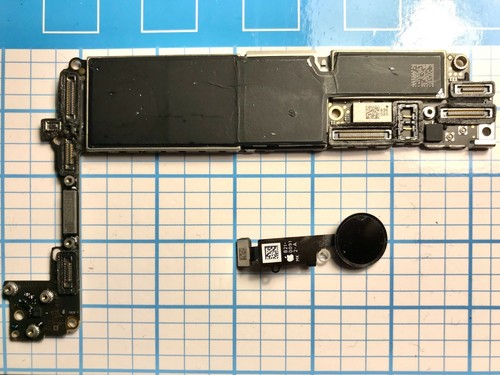 Iphone 128 logic board - 7,